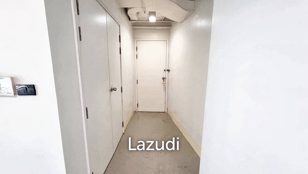 3 Bedrooms 3 Bathrooms 386 SQ.M Baan Lux Sathon