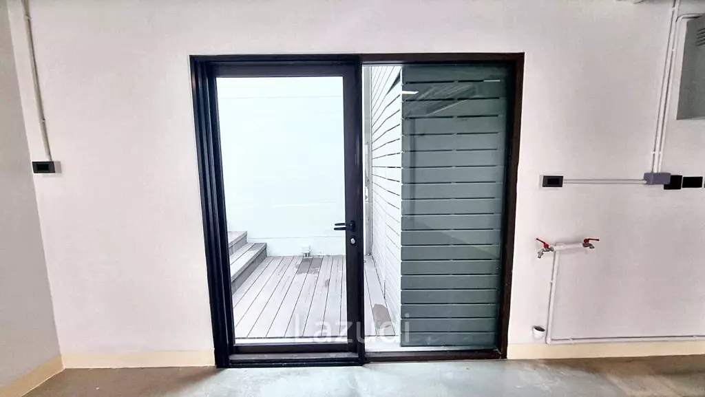 3 Bedrooms 3 Bathrooms 386 SQ.M Baan Lux Sathon