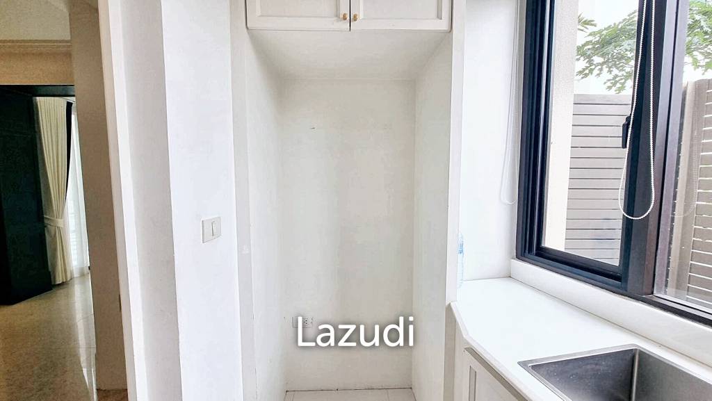 3 Bedrooms 3 Bathrooms 386 SQ.M Baan Lux Sathon
