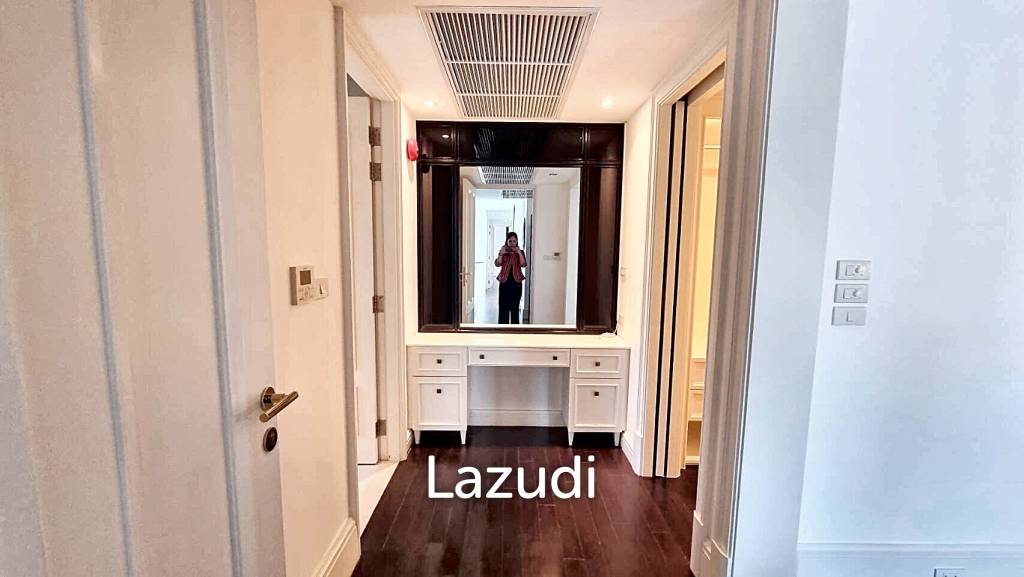 3 Bedrooms 3 Bathrooms 386 SQ.M Baan Lux Sathon