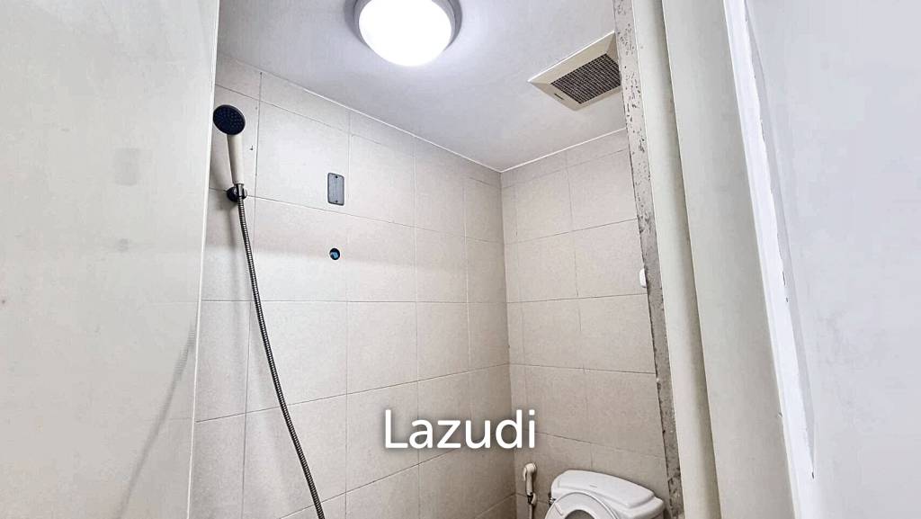 3 Bedrooms 3 Bathrooms 386 SQ.M Baan Lux Sathon