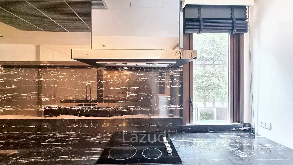 3 Bedrooms 3 Bathrooms 386 SQ.M Baan Lux Sathon