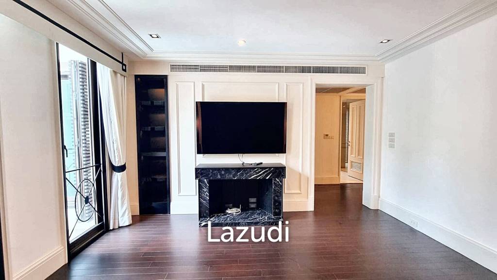 3 Bedrooms 3 Bathrooms 386 SQ.M Baan Lux Sathon