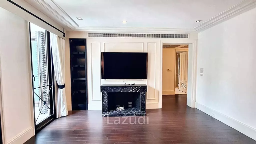 3 Bedrooms 3 Bathrooms 386 SQ.M Baan Lux Sathon
