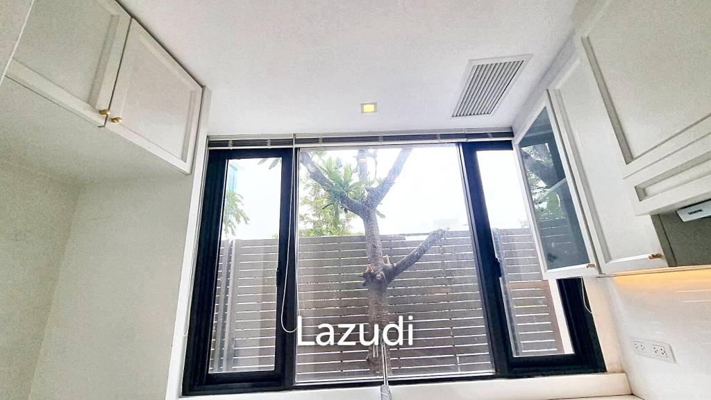 3 Bedrooms 3 Bathrooms 386 SQ.M Baan Lux Sathon