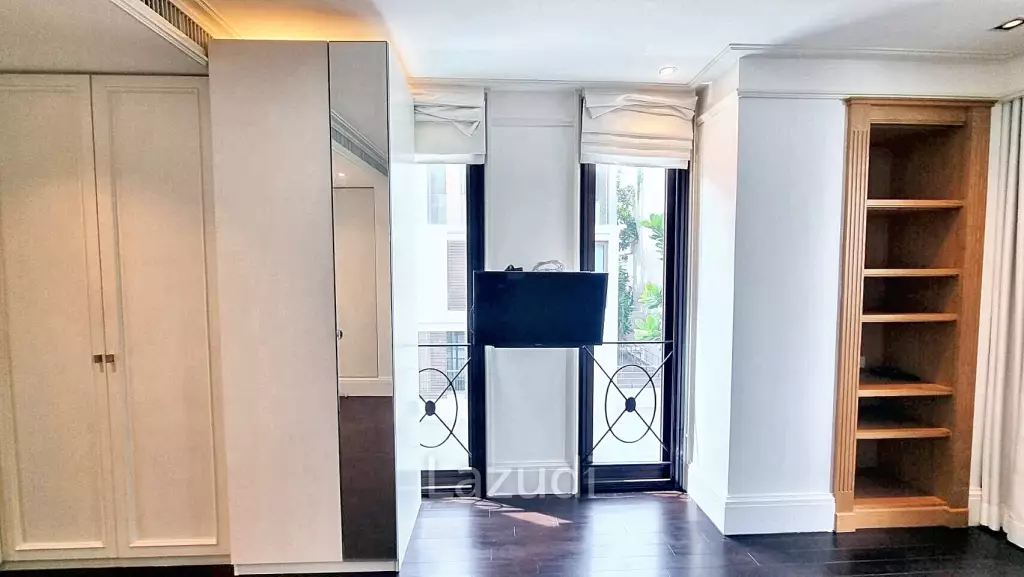 3 Bedrooms 3 Bathrooms 386 SQ.M Baan Lux Sathon