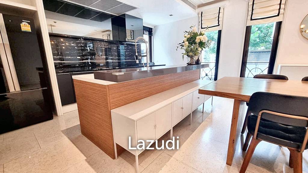 3 Bedrooms 3 Bathrooms 386 SQ.M Baan Lux Sathon