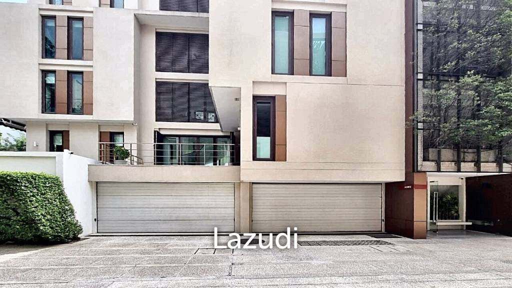 3 Bedrooms 3 Bathrooms 386 SQ.M Baan Lux Sathon