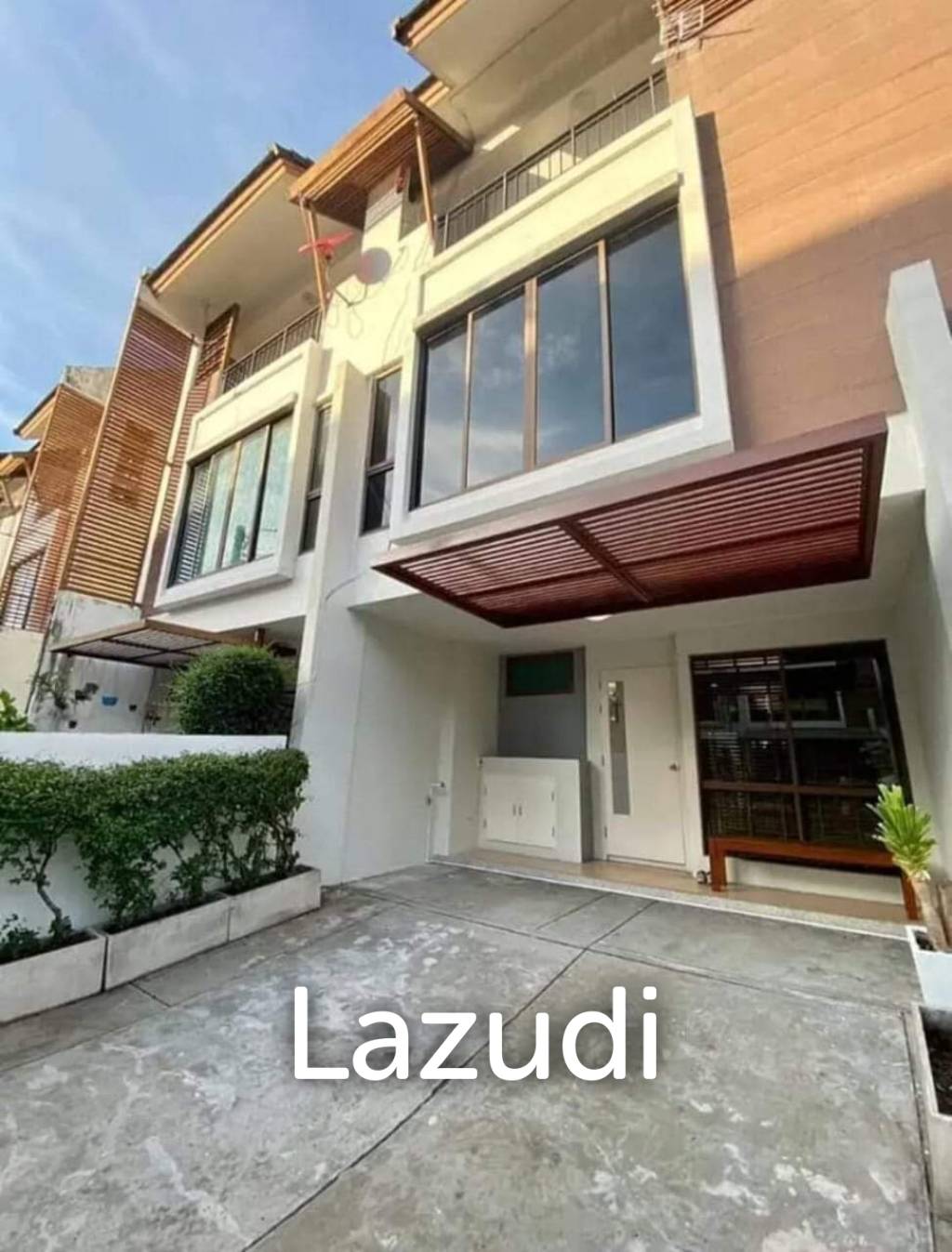 Luxury Home Office for rent in Sukhumvit 97