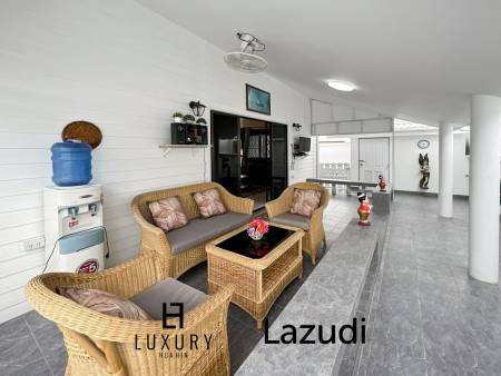 240 qm 3 Bett 2 Bad Villa Für Verkauf