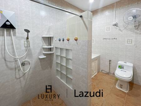 240 metro cuadrado 3 ` 2 Baño Villa de Venta