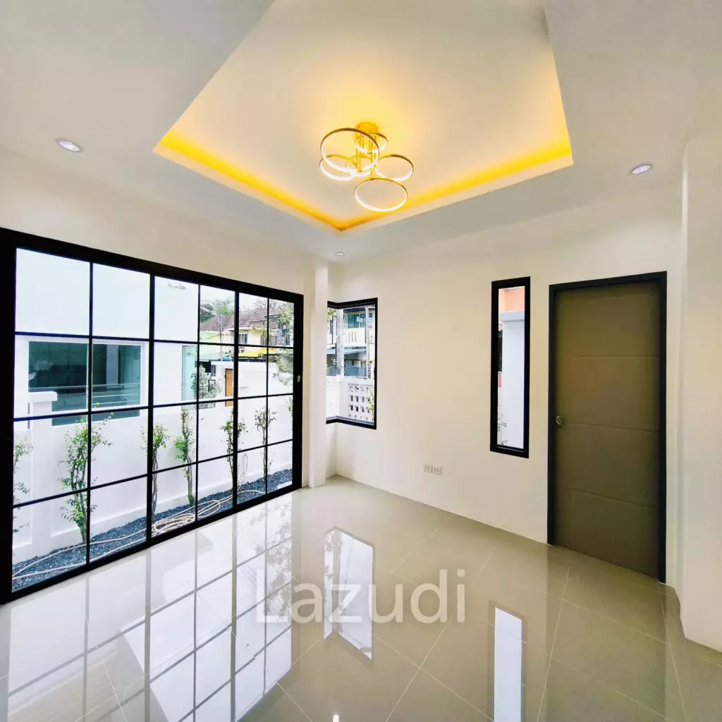 Modern 3 Bedroom Detached Home in Ratsada Phuket