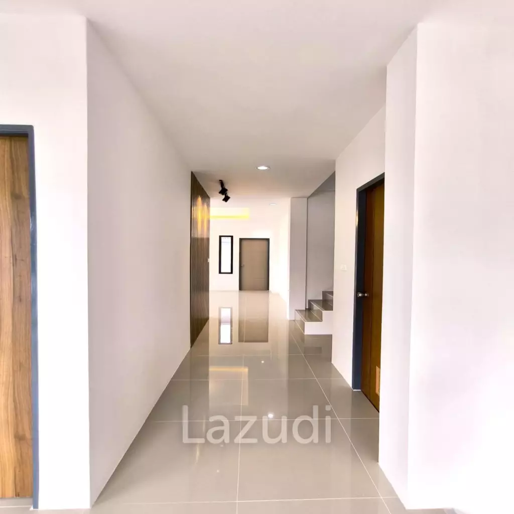 Modern 3 Bedroom Detached Home in Ratsada Phuket