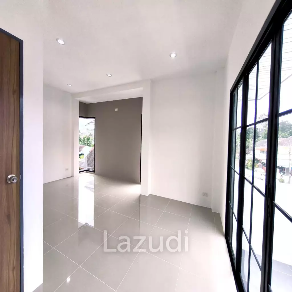 Modern 3 Bedroom Detached Home in Ratsada Phuket