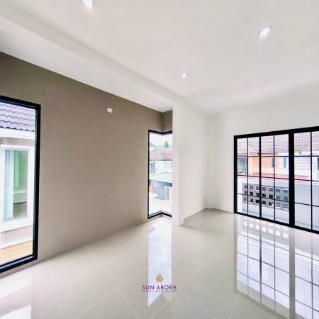 Modern 3 Bedroom Detached Home in Ratsada Phuket