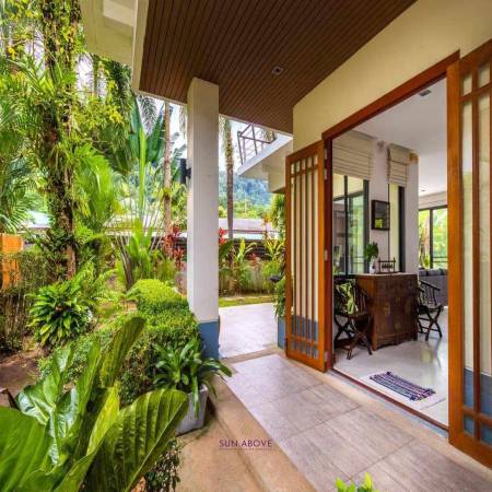 4 Bedroom Villa At Baan Suan Loch Plam Near BISP