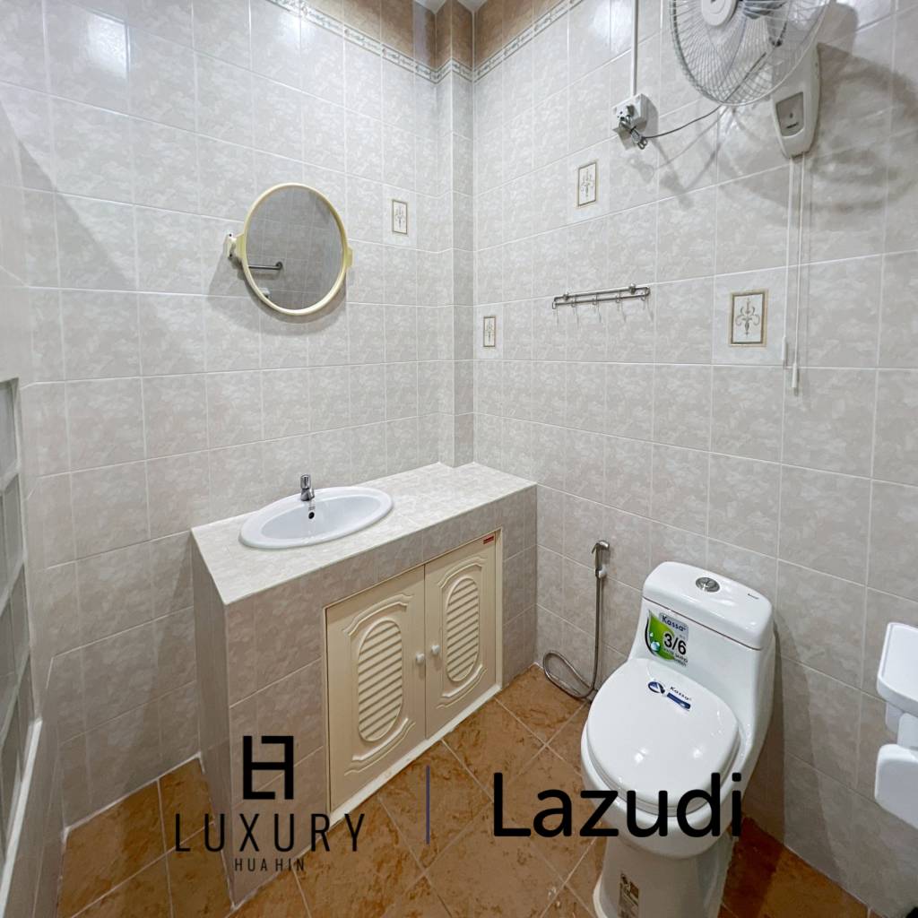 240 metro cuadrado 3 ` 2 Baño Villa de Venta