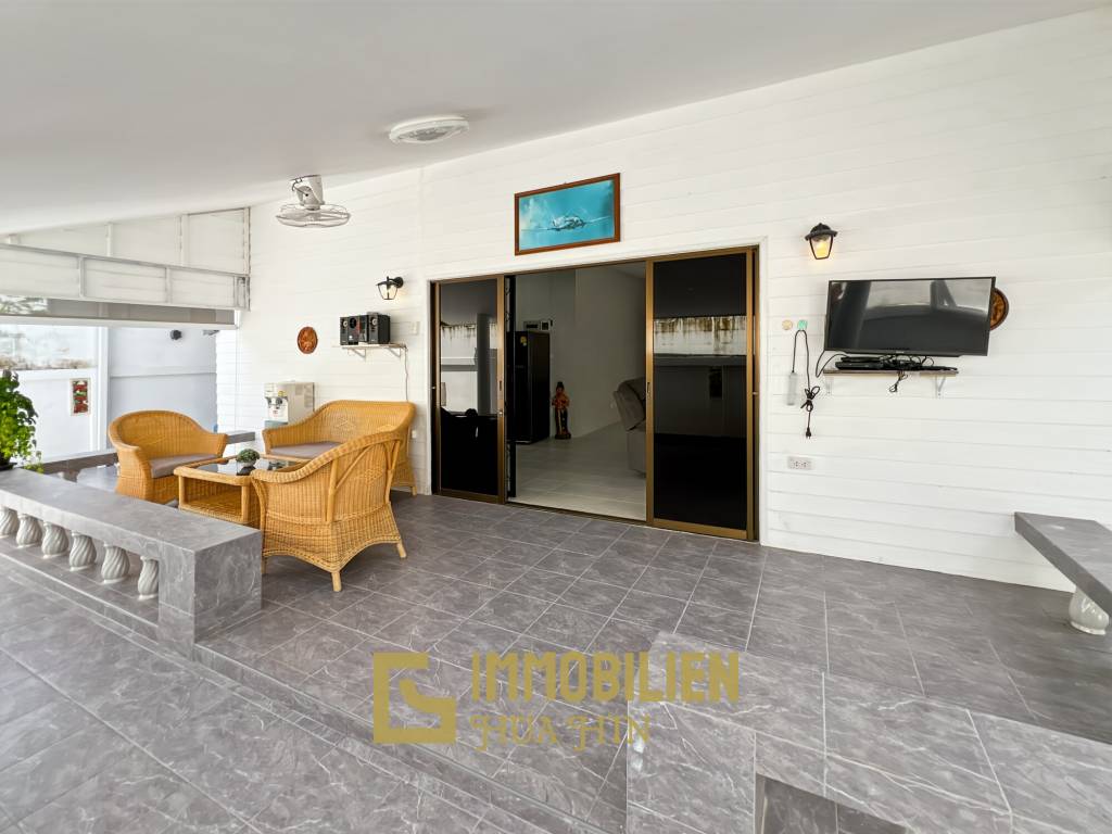 Günstige Villa mit 3 Schlafzimmern und 2 Badezimmern in Soi 6