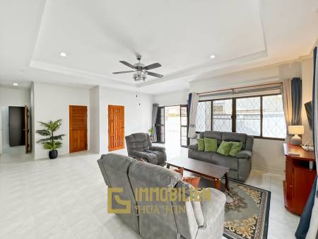 Günstige Villa mit 3 Schlafzimmern und 2 Badezimmern in Soi 6