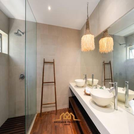 2,200 m² 5 Chambre 5 Salle de bain Villa Pour Vente