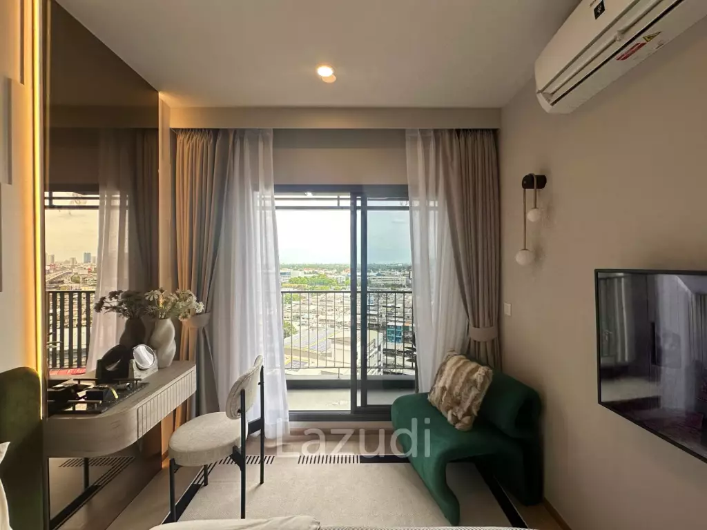 35 sqm high floor condo at Life Rama 4 - Asoke Khlong Toei