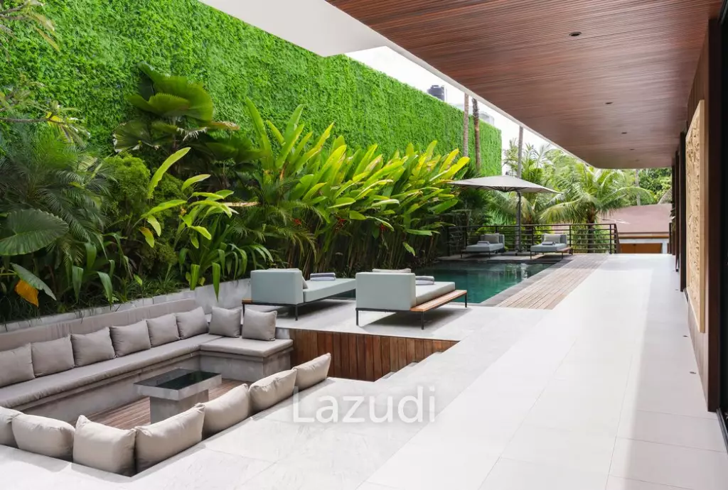 Luxury Oasis in Pererenan: Exquisite Bali Villa with Modern Amenities in Prime Location