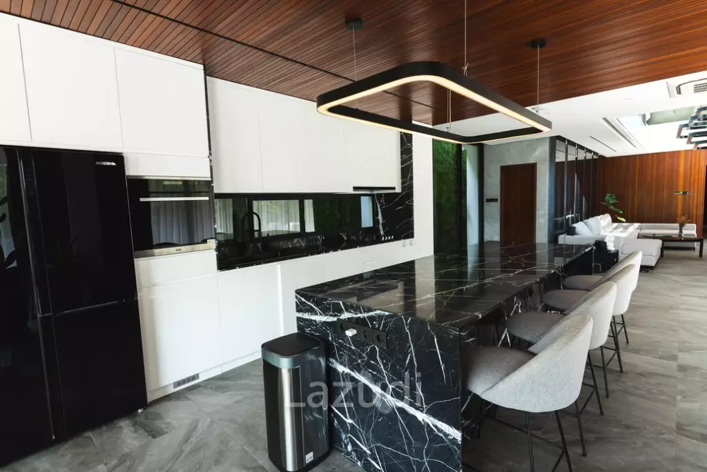 Luxury Oasis in Pererenan: Exquisite Bali Villa with Modern Amenities in Prime Location