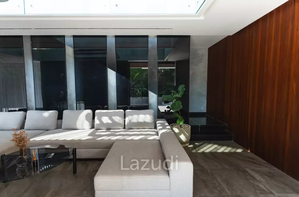 Luxury Oasis in Pererenan: Exquisite Bali Villa with Modern Amenities in Prime Location