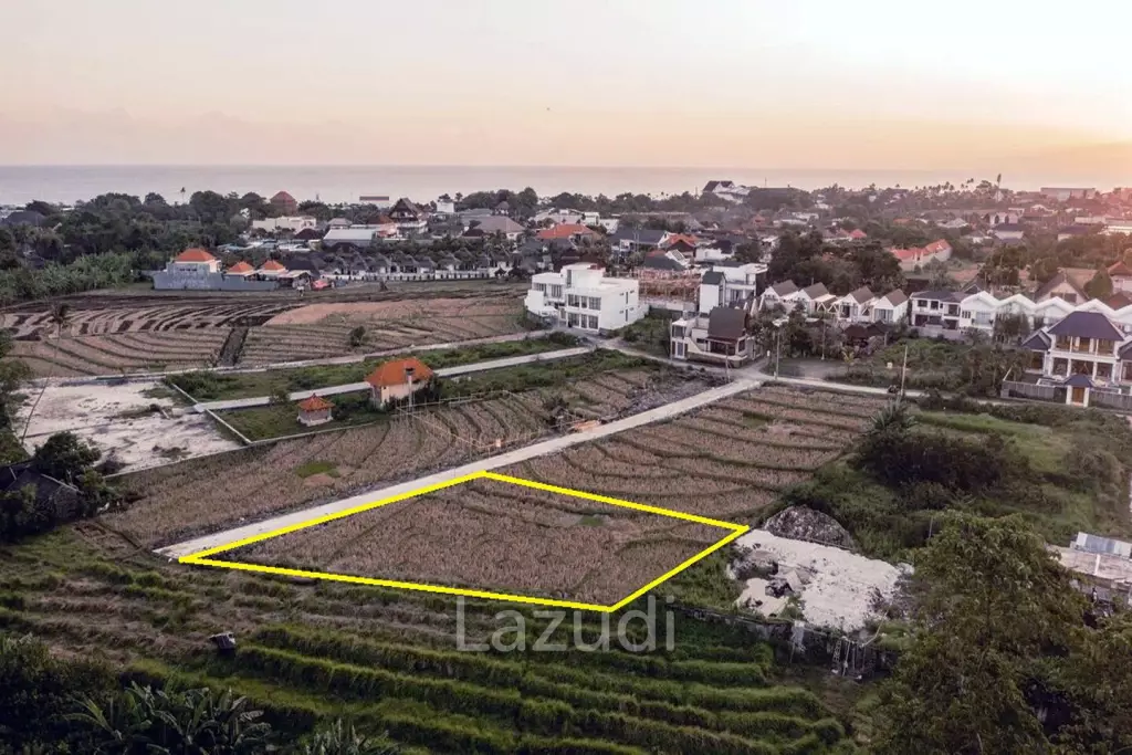 Bali Investment Goldmine: Prime Leasehold Land Near Batu Belig Beach