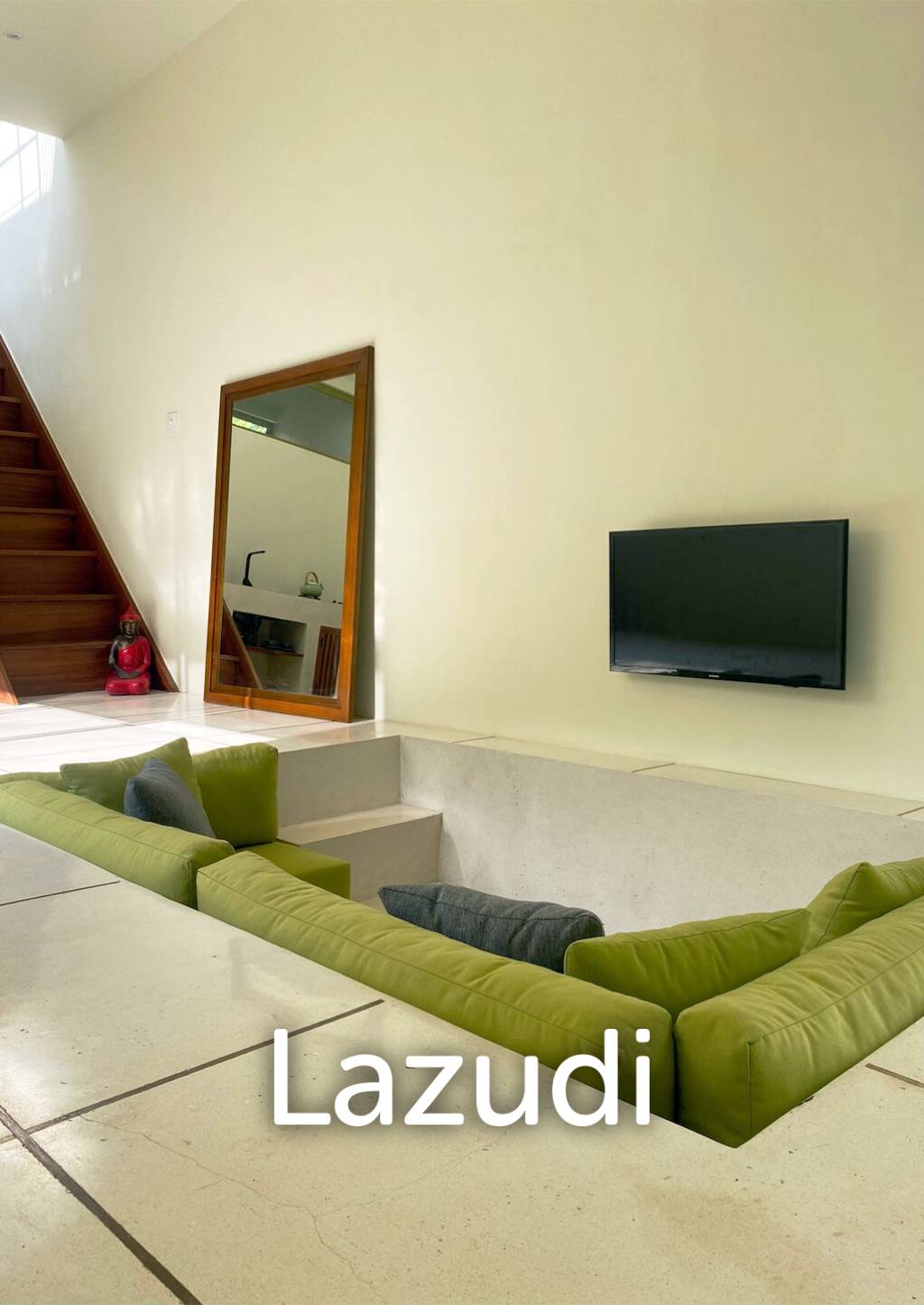 Unparalleled Comfort: Ultimate Investment Leasehold Resort Complex, Just Steps Away from Echo Beach
