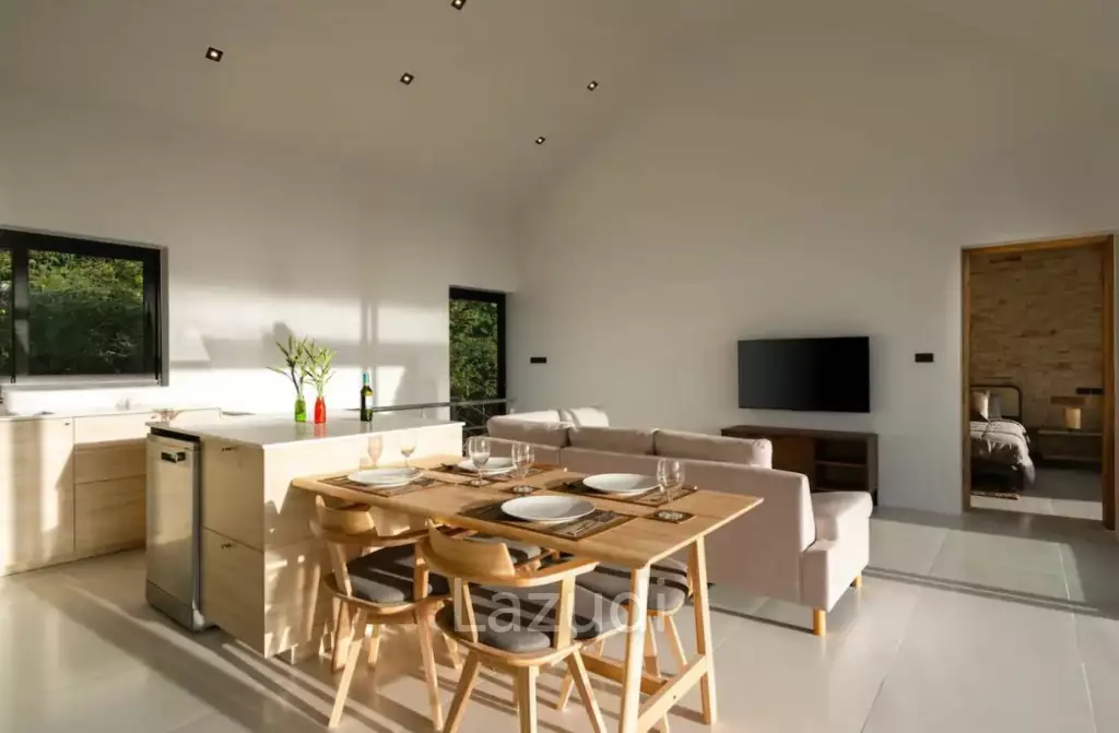 Ready-to-Move-in 4-Bedroom Villa in Lamai, Ko Samui
