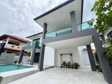 5 Bedrooms 6 Bathrooms 266.19 SQ.M. Eakmongkol Village 2