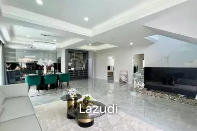 5 Bedrooms 6 Bathrooms 266.19 SQ.M. Eakmongkol Village 2