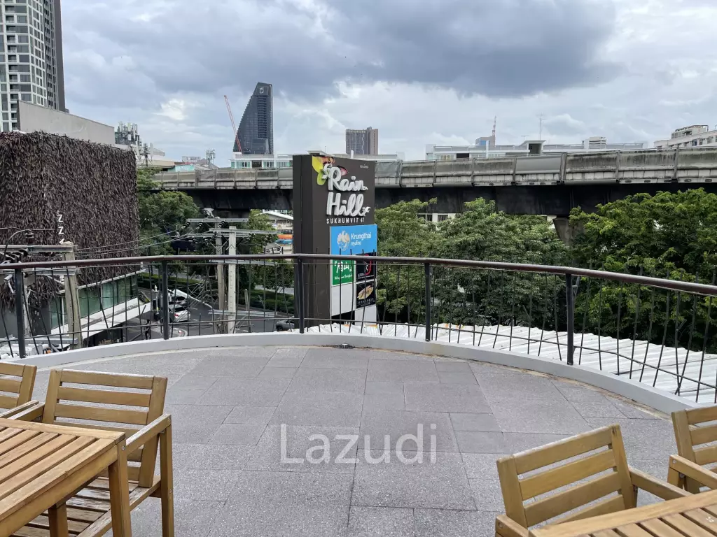 Ultra Luxury Restaurant Bar in Khlong Toei Bangkok