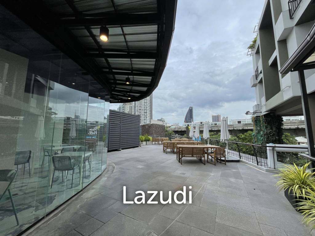 Ultra Luxury Restaurant Bar in Khlong Toei Bangkok