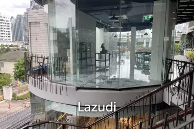 Ultra Luxury Restaurant Bar in Khlong Toei Bangkok