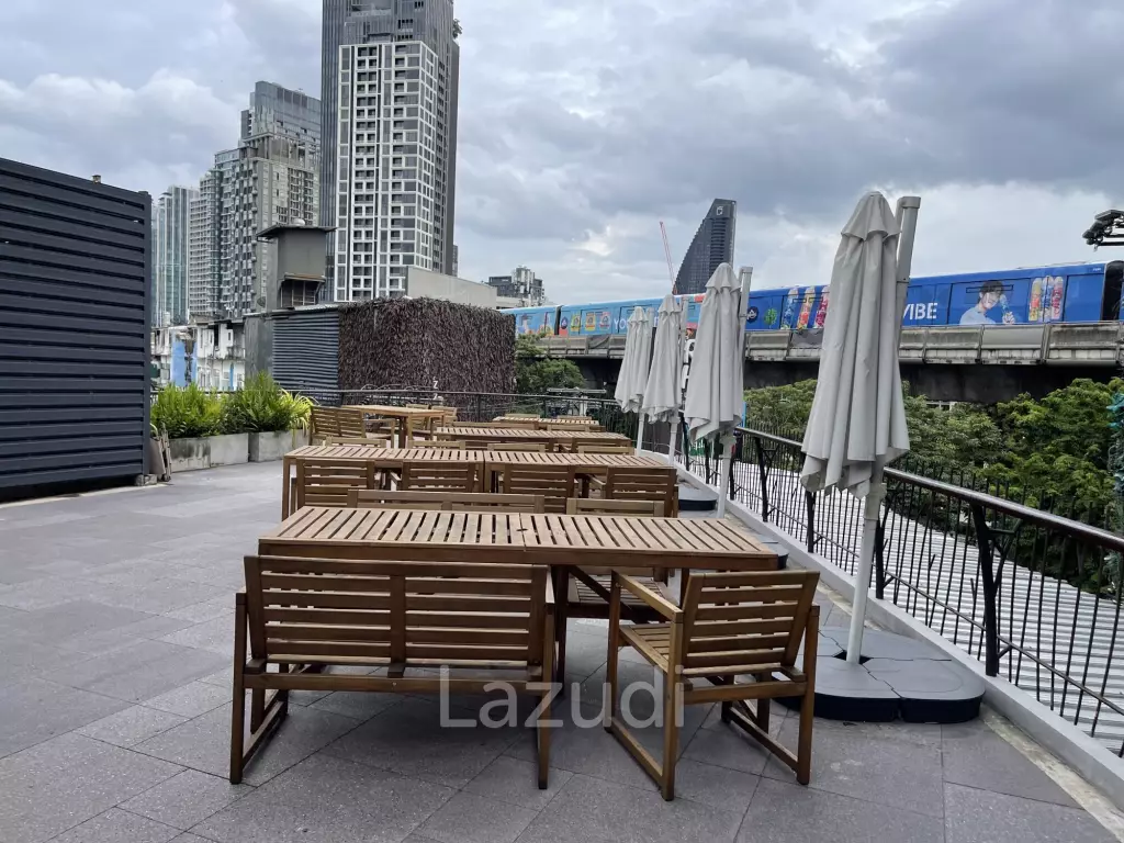 Ultra Luxury Restaurant Bar in Khlong Toei Bangkok
