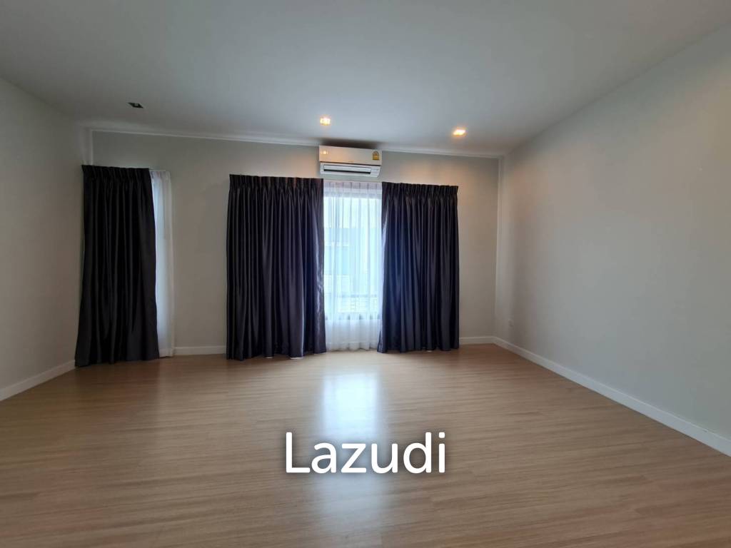 3 Bedroom 4 Bathroom 190 SQ.M Plex Bangna