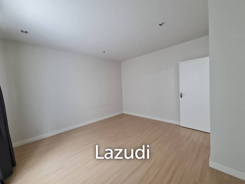 3 Bedroom 4 Bathroom 190 SQ.M Plex Bangna