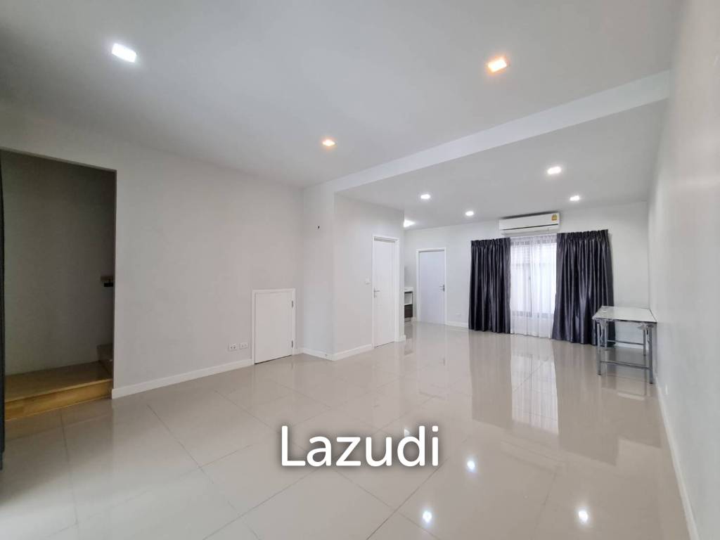 3 Bedroom 4 Bathroom 190 SQ.M Plex Bangna