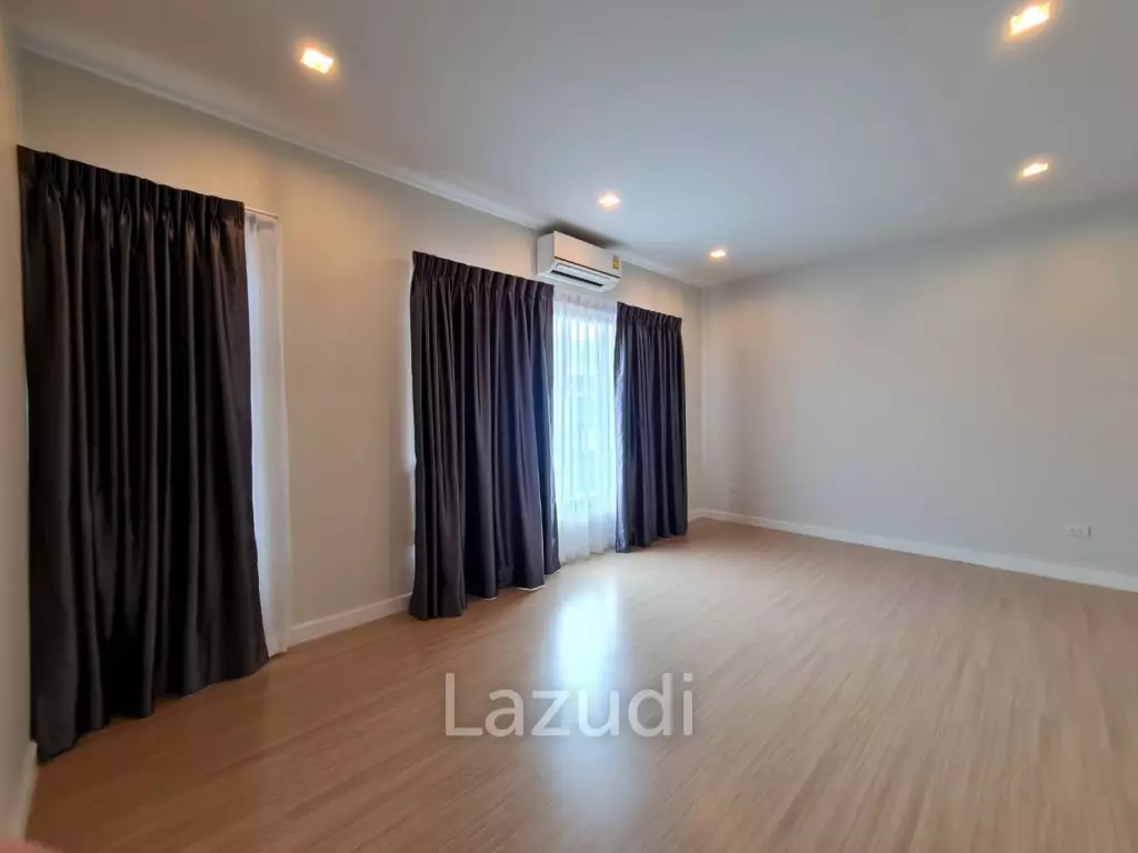 3 Bedroom 4 Bathroom 190 SQ.M Plex Bangna