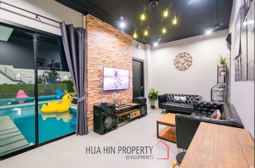Taradol : 3 Bedroom 4 Bedroom Pool Villa In soi 6