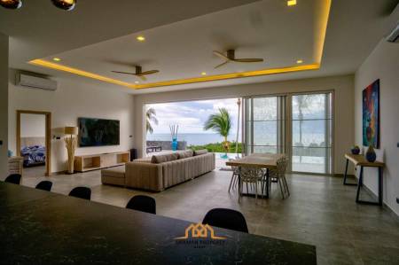 Luxurious 4/5-Bedroom Villa with Infinity Pool in Ko Samui