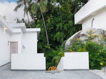 Luxurious 4/5-Bedroom Villa with Infinity Pool in Ko Samui