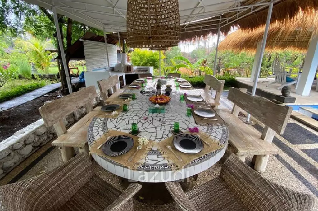 Idyllic 4 Villas & 4 Bungalows for Nature Isolation: A Retreat Center Freehold Property Close to Beach in Karangasem, Bali