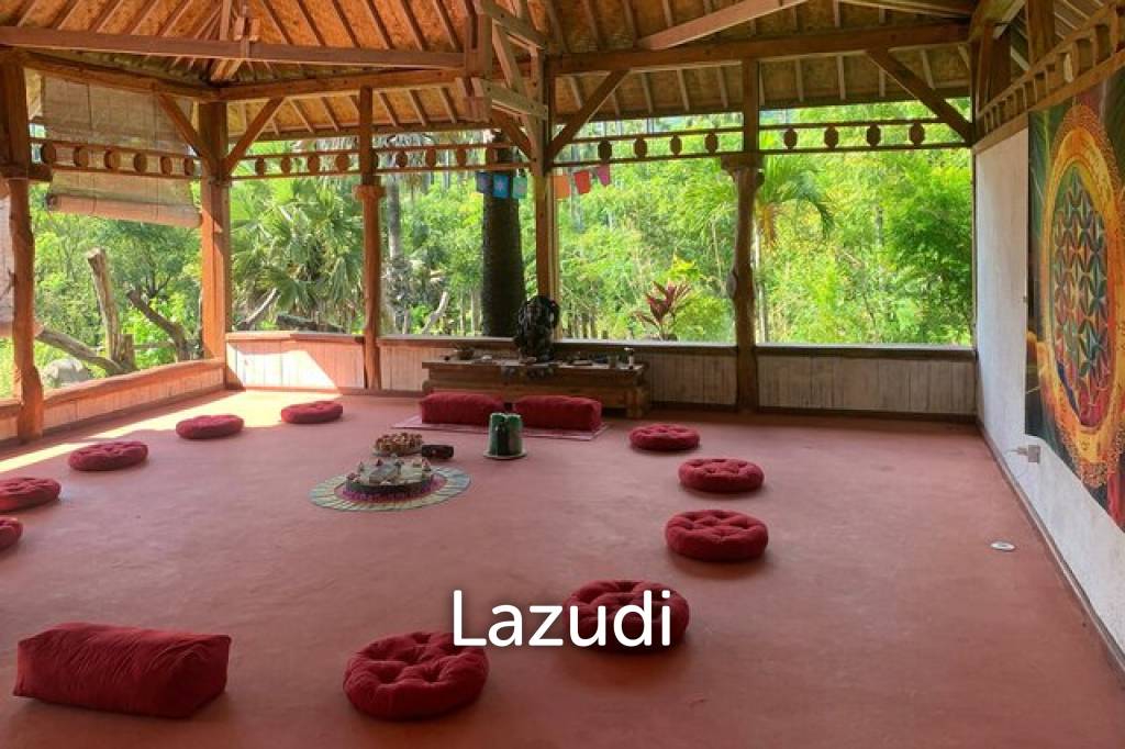 Idyllic 4 Villas & 4 Bungalows for Nature Isolation: A Retreat Center Freehold Property Close to Beach in Karangasem, Bali