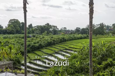 Luxurious 8 Bedroom Villa in Tumbak Bayuh, A Serene Family Retreat