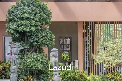 Luxurious 8 Bedroom Villa in Tumbak Bayuh, A Serene Family Retreat