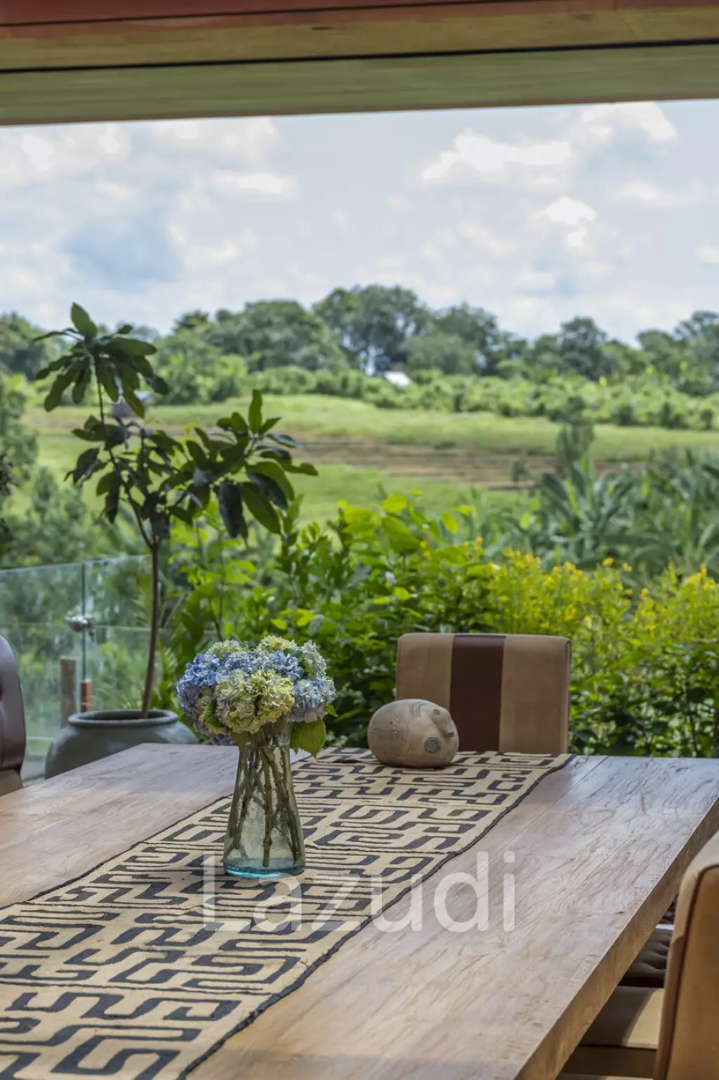 Luxurious 8 Bedroom Villa in Tumbak Bayuh, A Serene Family Retreat