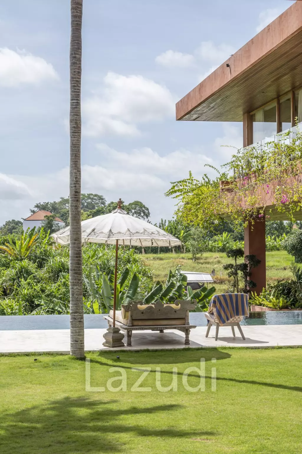 Luxurious 8 Bedroom Villa in Tumbak Bayuh, A Serene Family Retreat